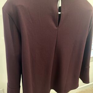 H&M Plum bell sleeve key hole crew neck Top size XL